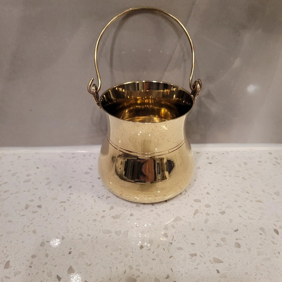 Vintage Mini Brass Pot w Handle - Picture 1 of 4